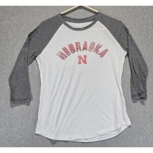 Captivating Apparel Shirt Mens Small White Nebraska Cornhuskers Raglan Sleeve
